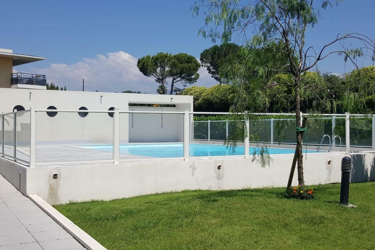 Apartament F1 De 36M2 Avec Terrasse Et Parking Privatif. La Roquette-sur-Siagne Zewnętrze zdjęcie