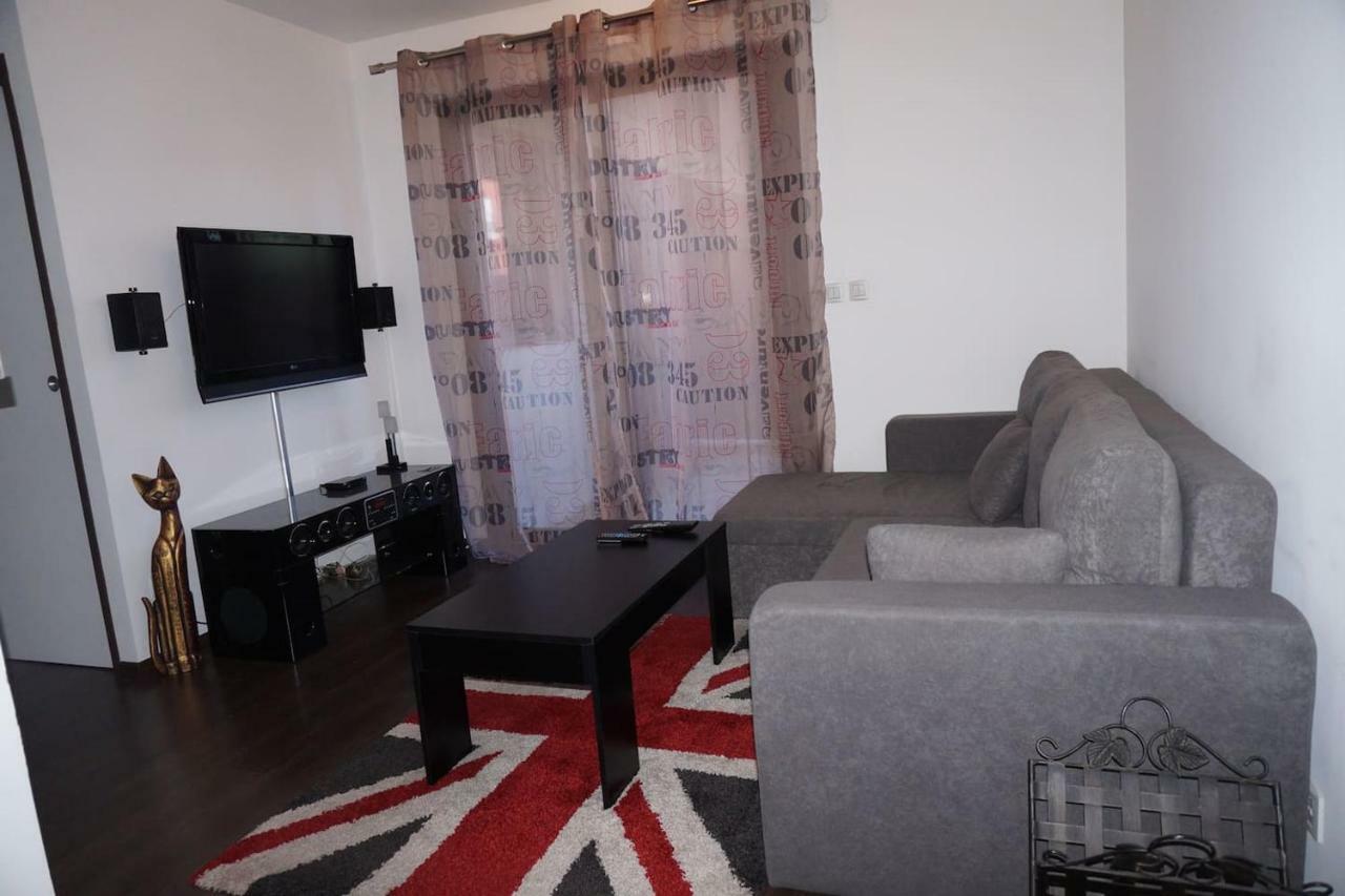 Apartament F1 De 36M2 Avec Terrasse Et Parking Privatif. La Roquette-sur-Siagne Zewnętrze zdjęcie
